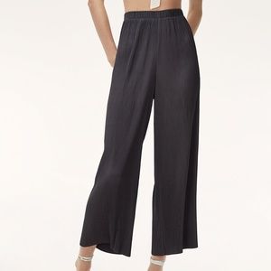 Aritzia pleated pants